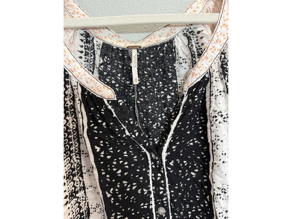 Free People "Days Of Romance" Peasant Print Blouse - NWOT Women's XS - Picture 2 of 5